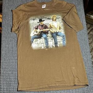 Vintage Brooks & Dunn Men's Brown and Tan Tshirt